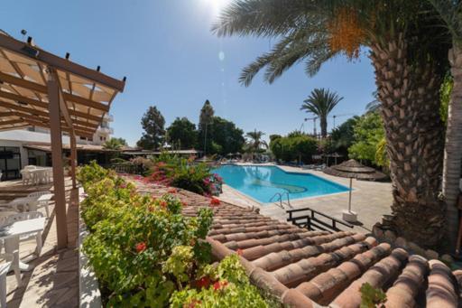 Dream Studio270M From The Beach Paphos Exterior photo