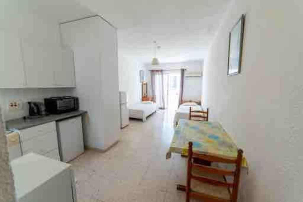 Dream Studio270M From The Beach Paphos Exterior photo