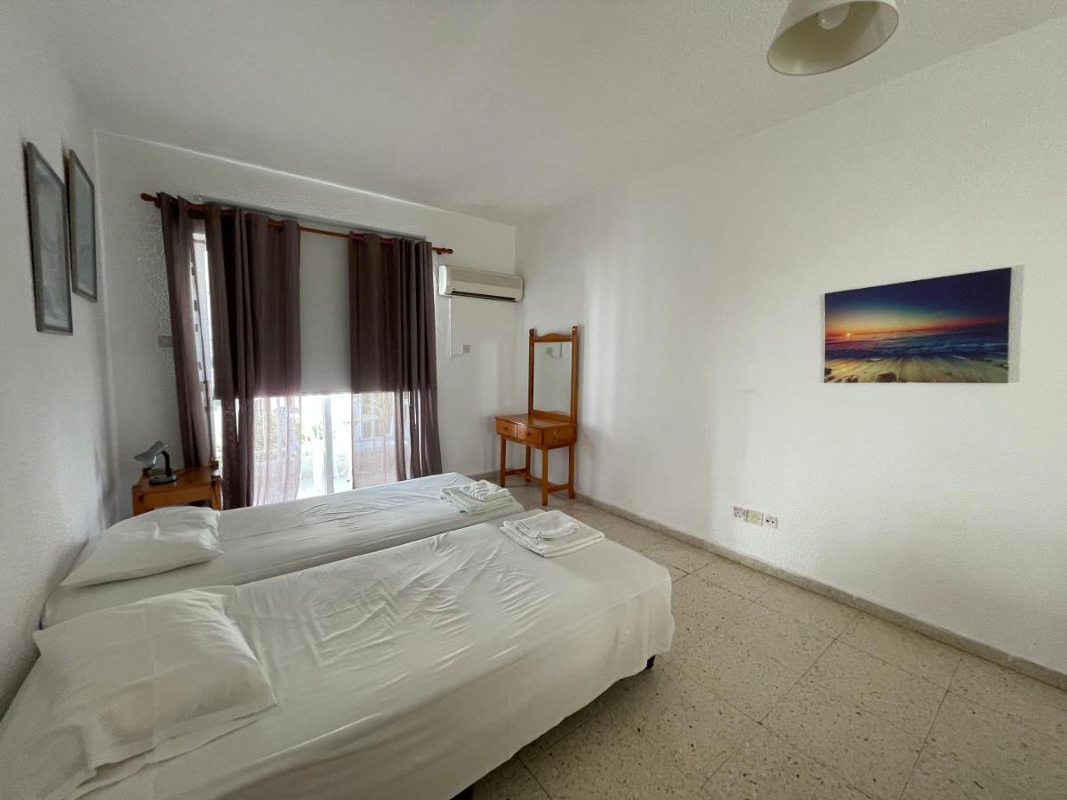 Dream Studio270M From The Beach Paphos Exterior photo